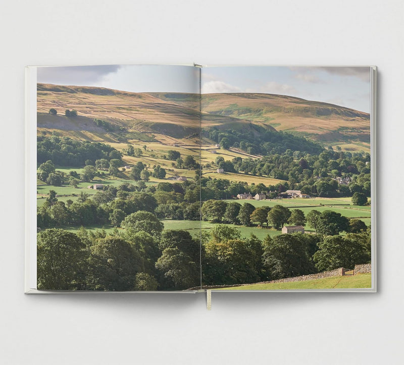 Slow Travel Britain: 22 Mindful Journeys Across England, Scotland and Wales by Liz Schaffer